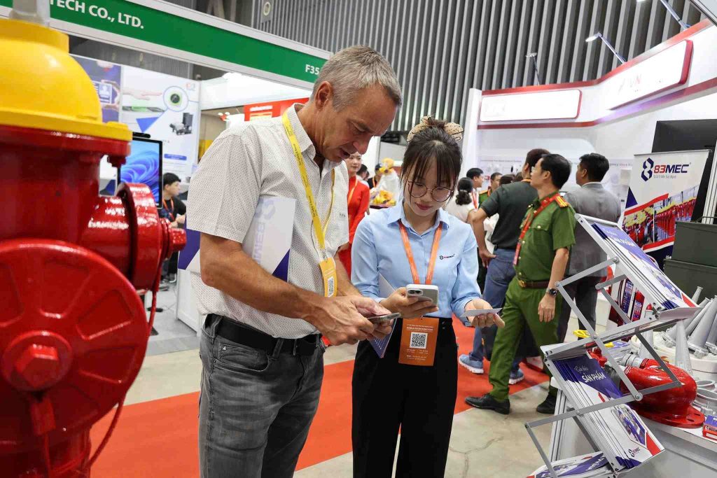 khách quốc tế tham quan gian hàng của 83MEC tại Secutech 2025_1