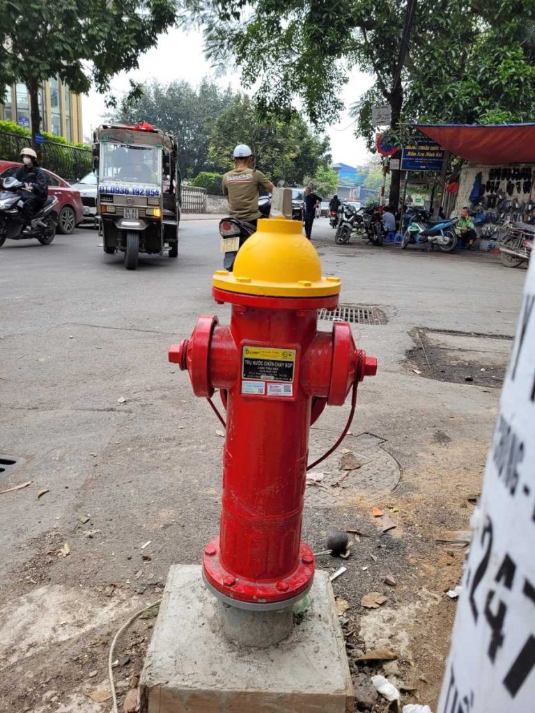 Trụ Chữa Cháy 3 Cửa BQP83 - Bộ Quốc Phòng: Sản Xuất Duy Nhất Tại 83MEC, Chính Hãng, An Toàn, Hiệu Quả trụ chữa cháy 3 cửa 83BQP được sử dụng tại các khu dân cư