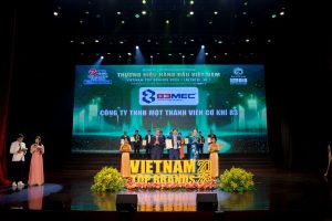 Award ceremony for top Vietnamese brands.