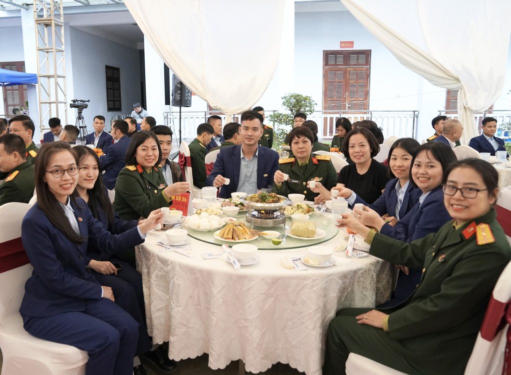 Nhà máy Z183: Chương trình “Tết sum vầy – Xuân ơn Đảng” lan tỏa tinh thần đoàn kết, sẻ chia 623396407 1531913462269559 109071831461654246 n