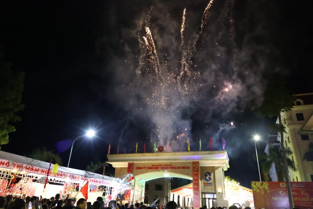 Nhà máy Z183: Chương trình “Tết sum vầy – Xuân ơn Đảng” lan tỏa tinh thần đoàn kết, sẻ chia 625239732 1531922125602026 4459793090395132163 n