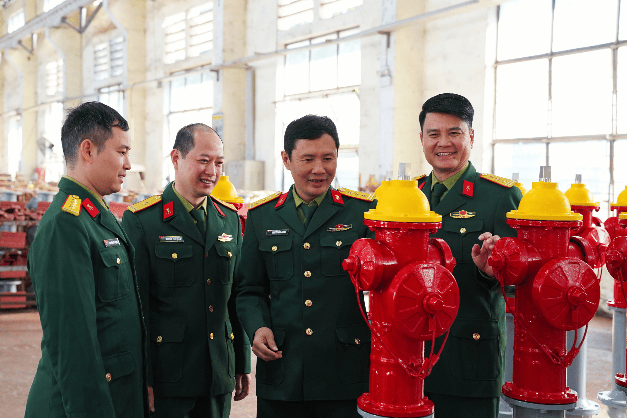 Trụ chữa cháy 3 cửa 83MEC - Bộ Quốc Phòng